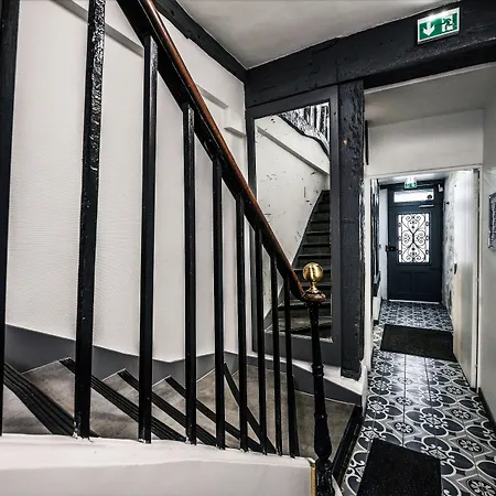 Apart-hotel Montebello Paris